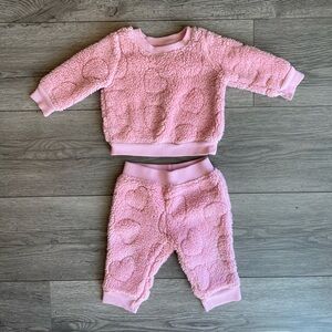 Cat & Jack Baby Girl Pink Fuzzy Heart Crewneck Sweater & Pant Set 3-6 Months